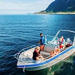 8 Person In *