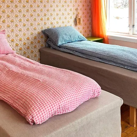 8 Person In * Stonglandseidet