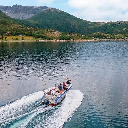 8 Person In Tatil Evi Stonglandseidet