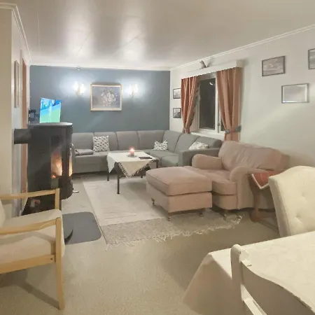 8 Person In * Stonglandseidet