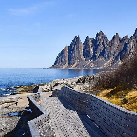 Hébergement de vacances 8 Person In Stonglandseidet